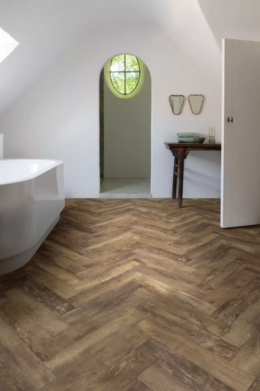 LVT-плитка Moduleo замковая Layred Herringbone Country Oak 54875CC 126х630x6 